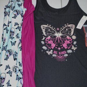 Discontinued No Boundaries Super Soft Scoop Neck Tanks-3 size M